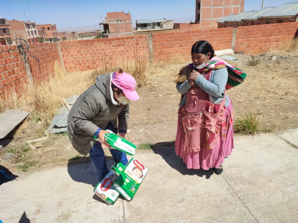 AYUDA CON PAÑALES